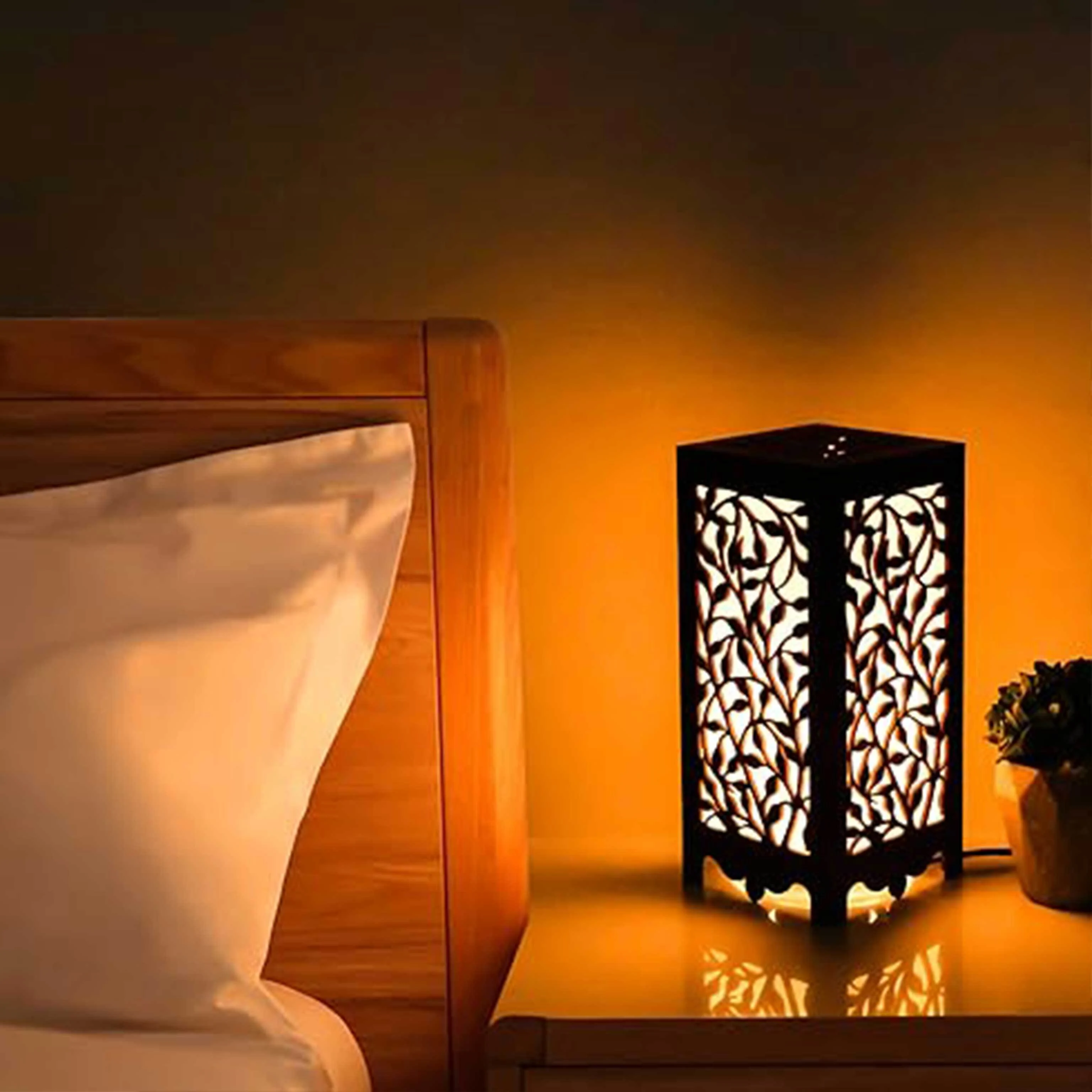 Decorsway 50% off on Table lamps & Mandarin plates