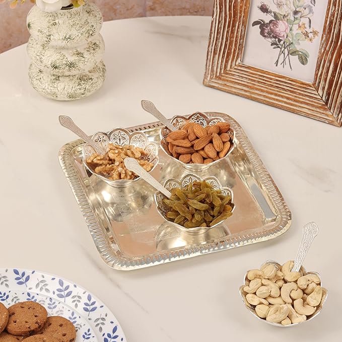 Image of Silver Plated Bowl Set – 4 Bowls, 4 Spoons & 1 Tray in Velvet Box (Floral Design)