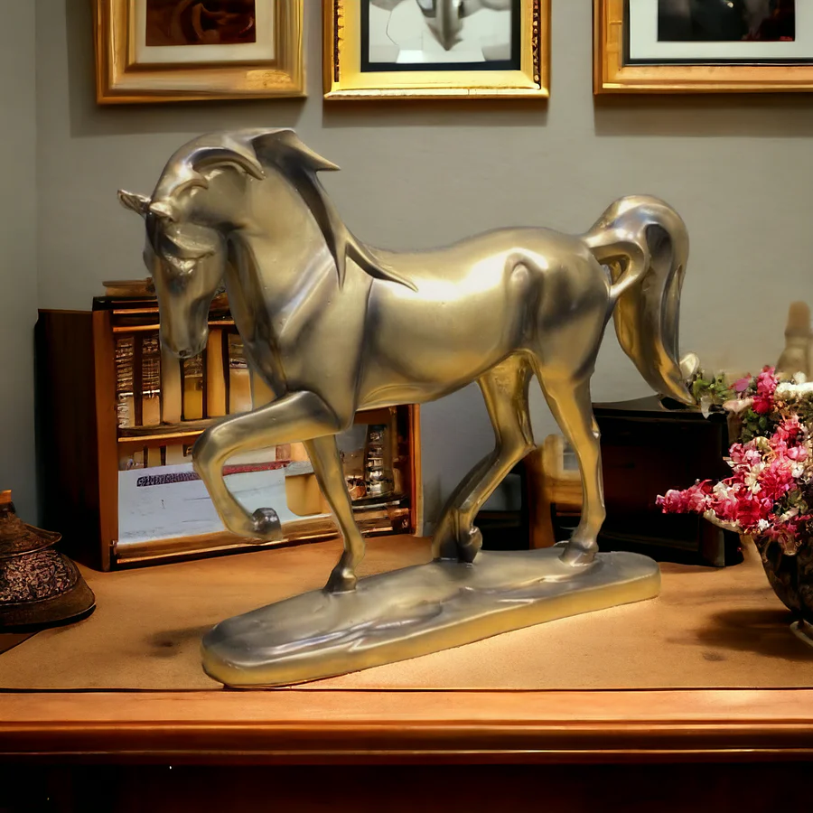 Image of Horse Spade Artifact – Gold Decorative Sculpture